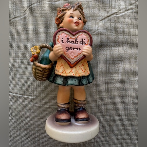Goebel Other - 1972, Hummel Figurine, I Hab Di Gern, I Love You